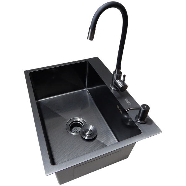Комплект кухонной мойки Kraft NANO BLACK PVD HS60*45 (3.0/1.0 мм) декор SM10540 фото